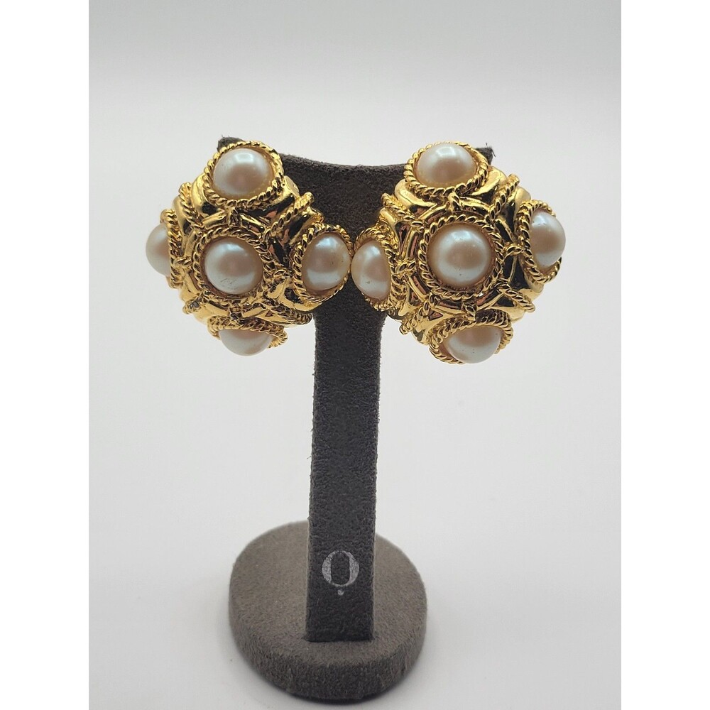 Large Vintage BC Gold tone Faux Pearl Clip on earrings